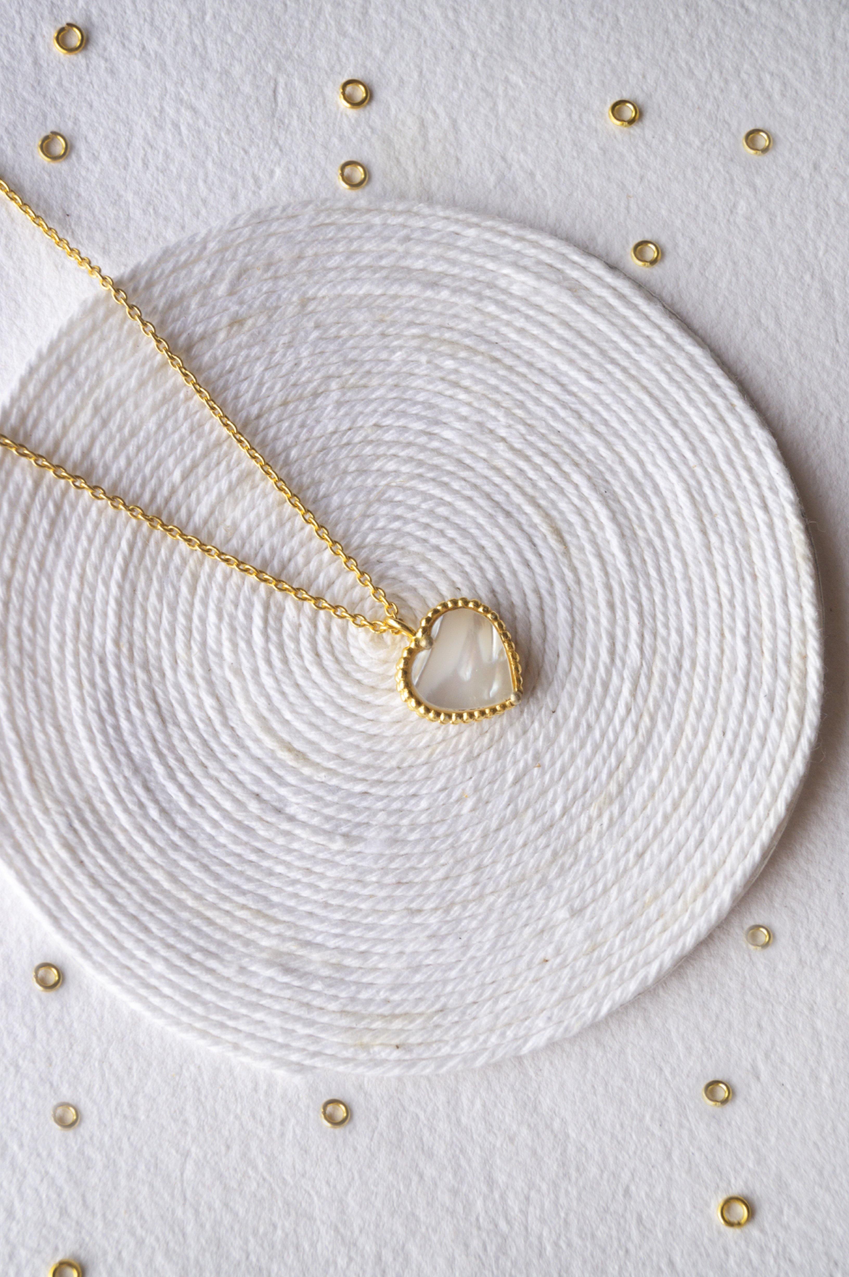 Gold 16 inches adjustable upto 18 inches Sweet Heart Mother Of Pearl Gold Plated Sterling Silver Chain Pendant