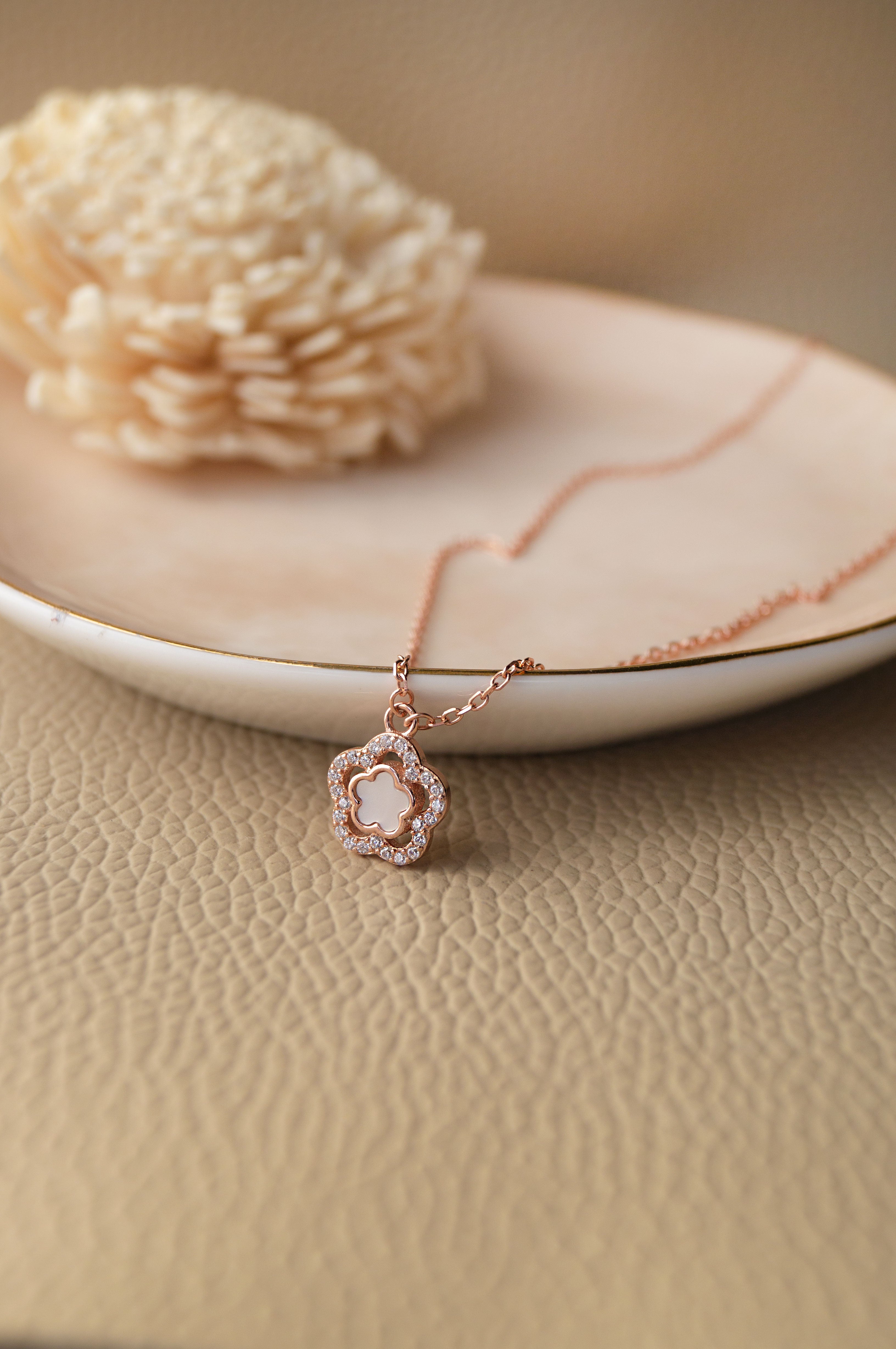 Flower Pendant Rose Gold Chain Pendant Rose Gold Beauty Of Flowers
