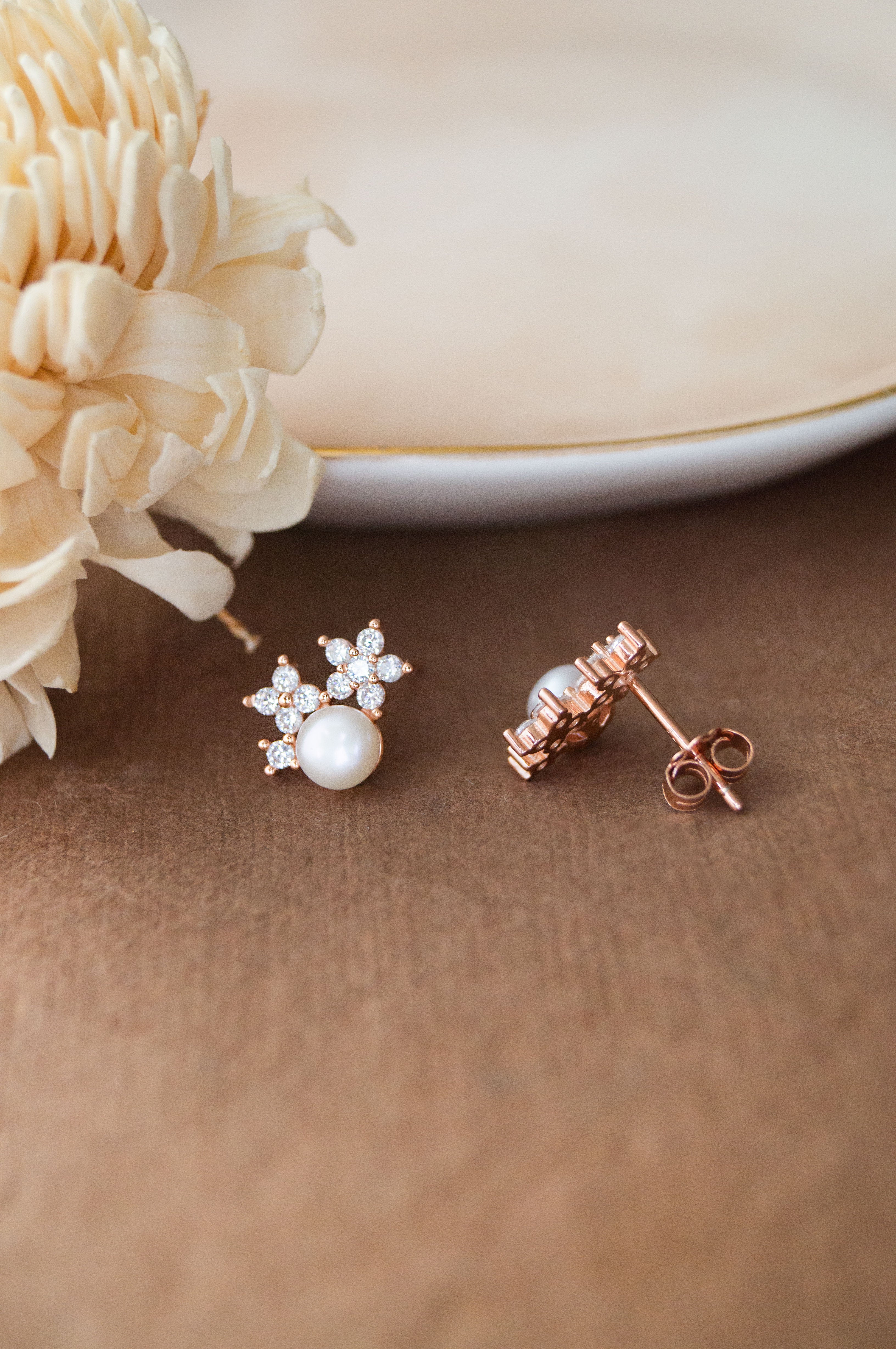 Flower garland earring discount