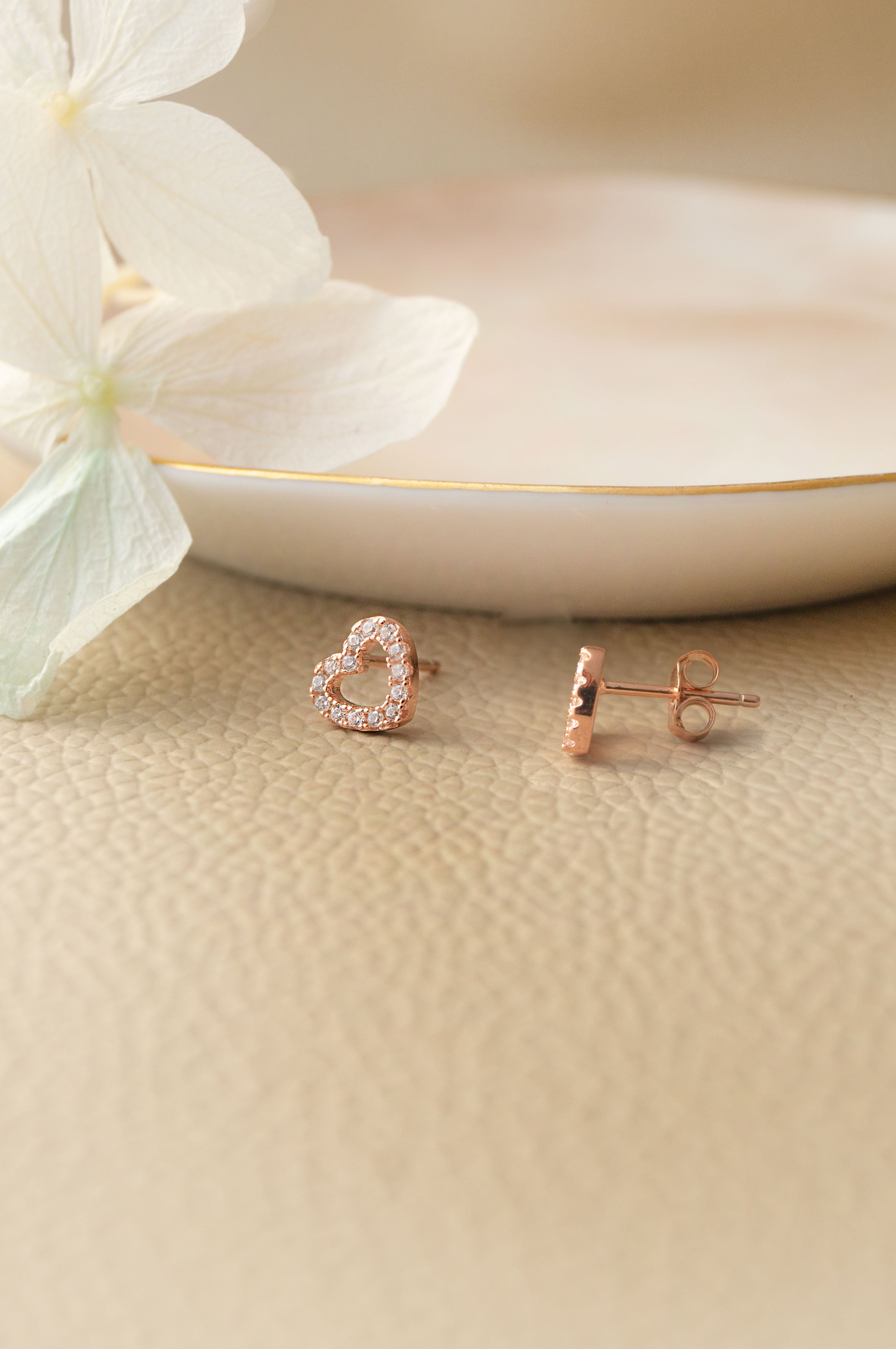 Mini Heart Stud Earrings – Ella Stein India