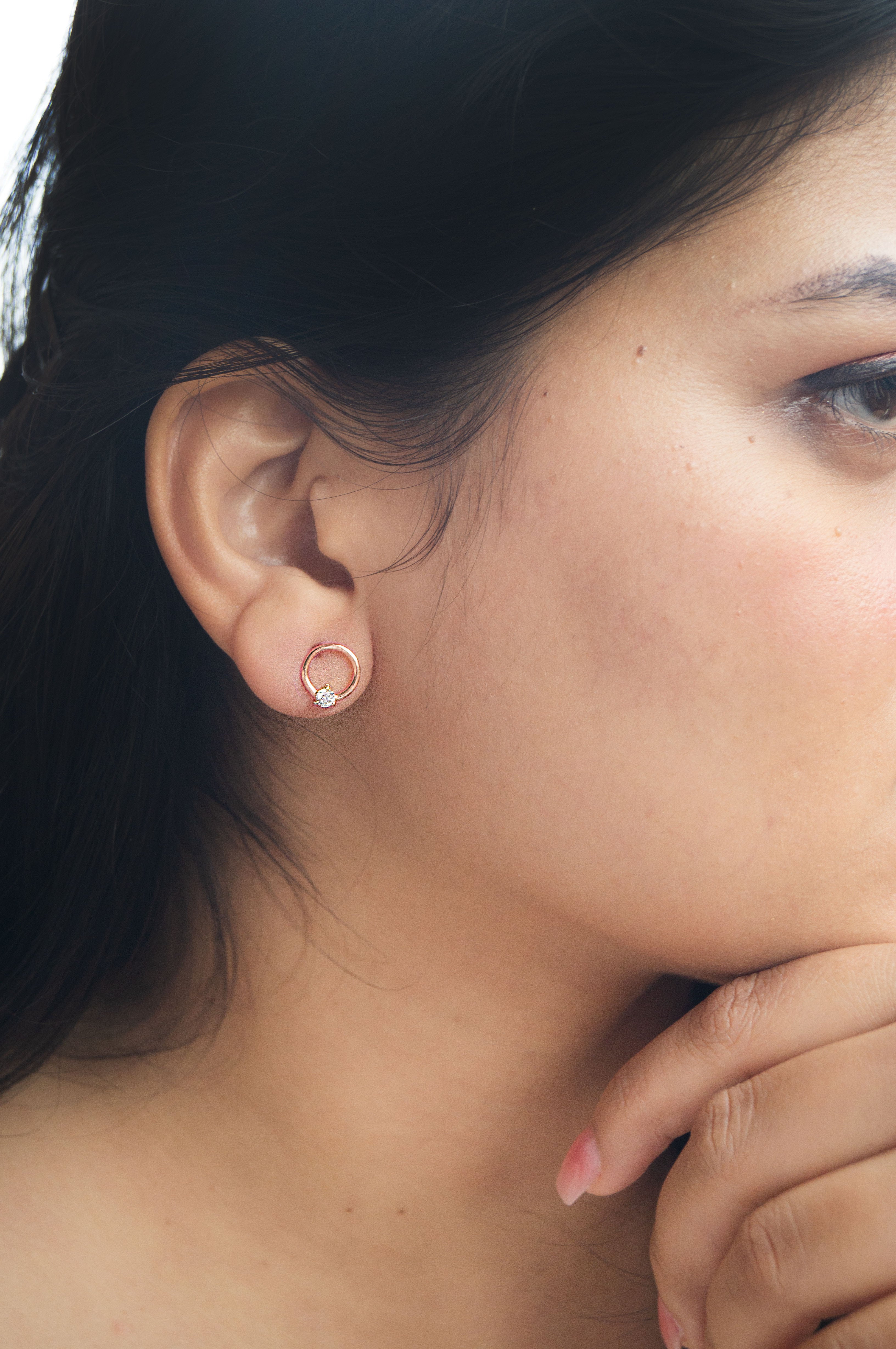 Circle studs deals