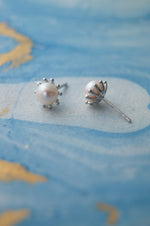 Pretty Claw Classic Pearl Sterling Silver Stud Earrings