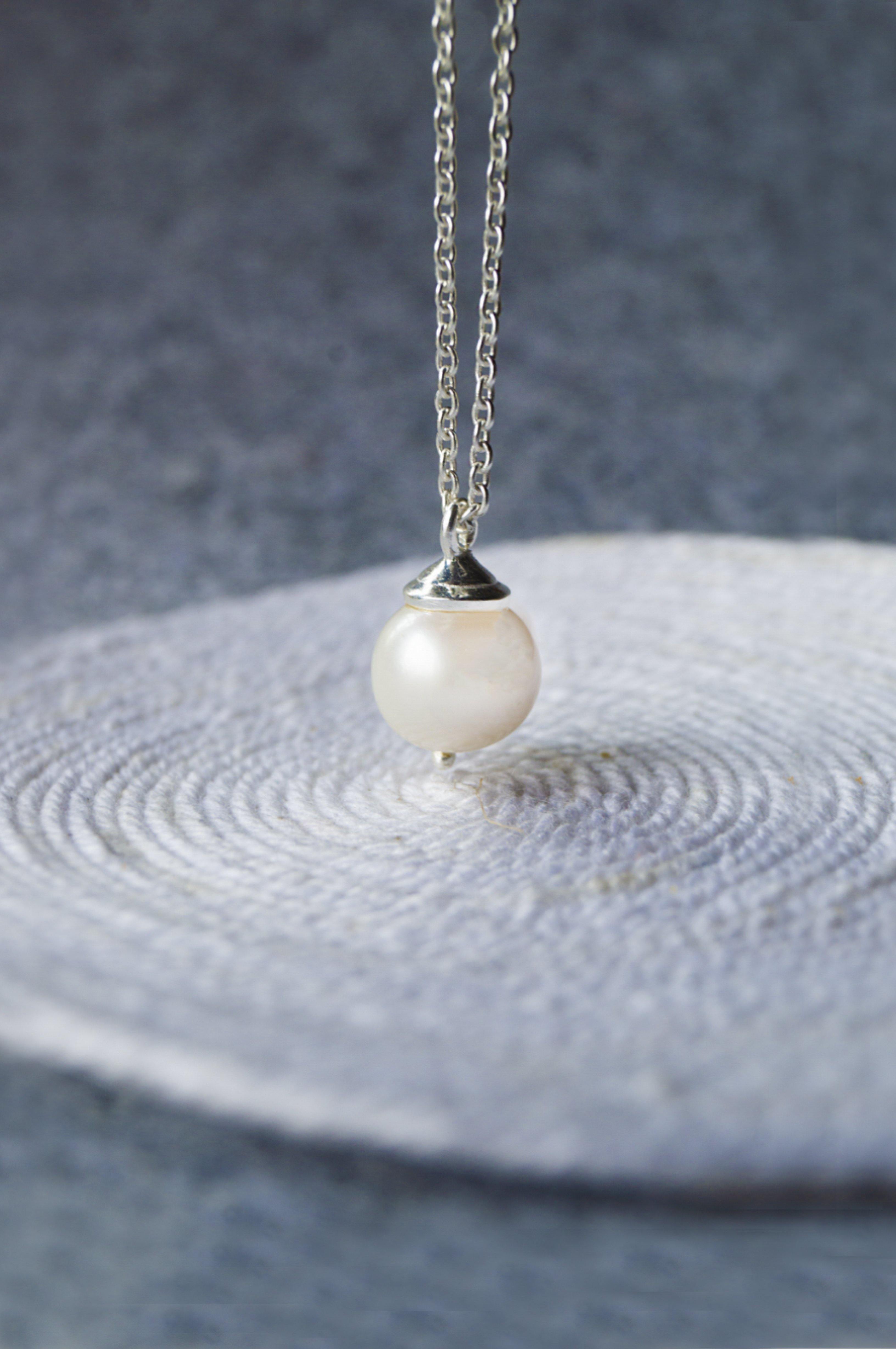 White Freshwater Pearl + 18K Bead Necklace – ORNAEA