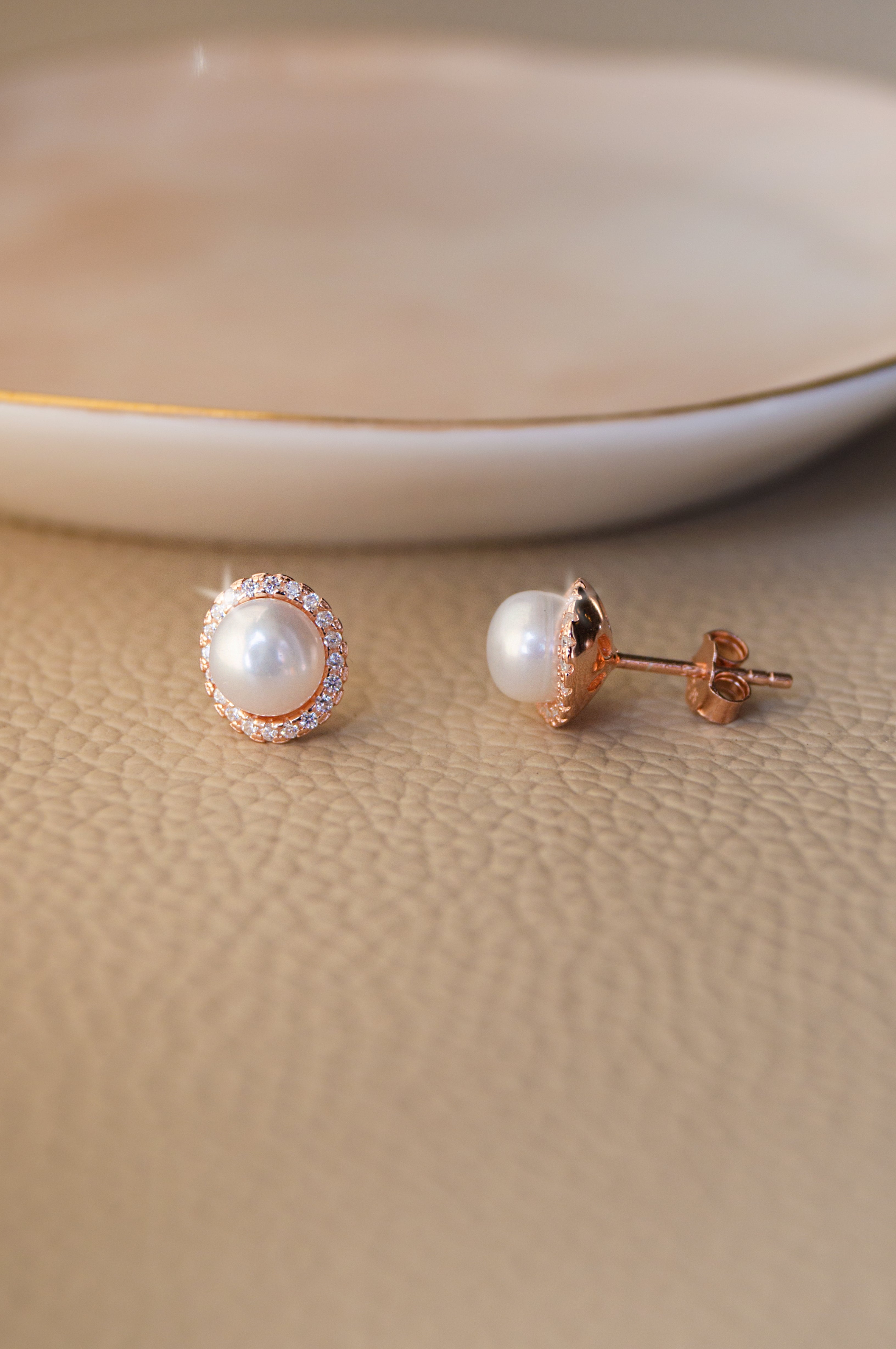 Salve 'Minimalist' Two Way Rose Gold Pearl Stud Earrings