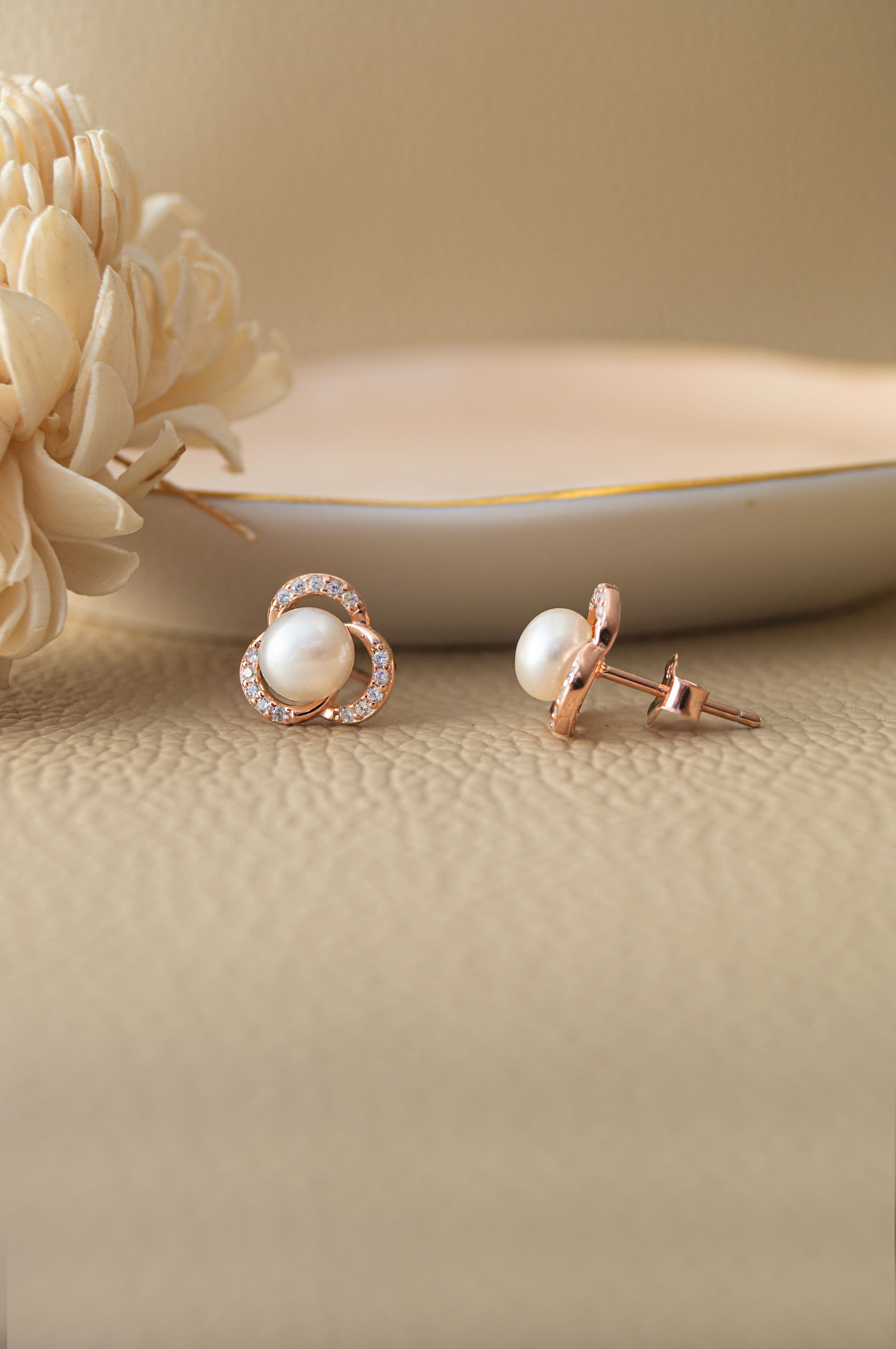 Pearl Stud Earring -14 Karat Gold - Freshwater Pearl - Wedding Jewelry –  MOSUO