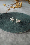 Charming Flower Sparkle Silver Stud Earrings - Mannash