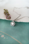 Mother Of Pearl Flower Sterling Silver Pendant Chain Necklace