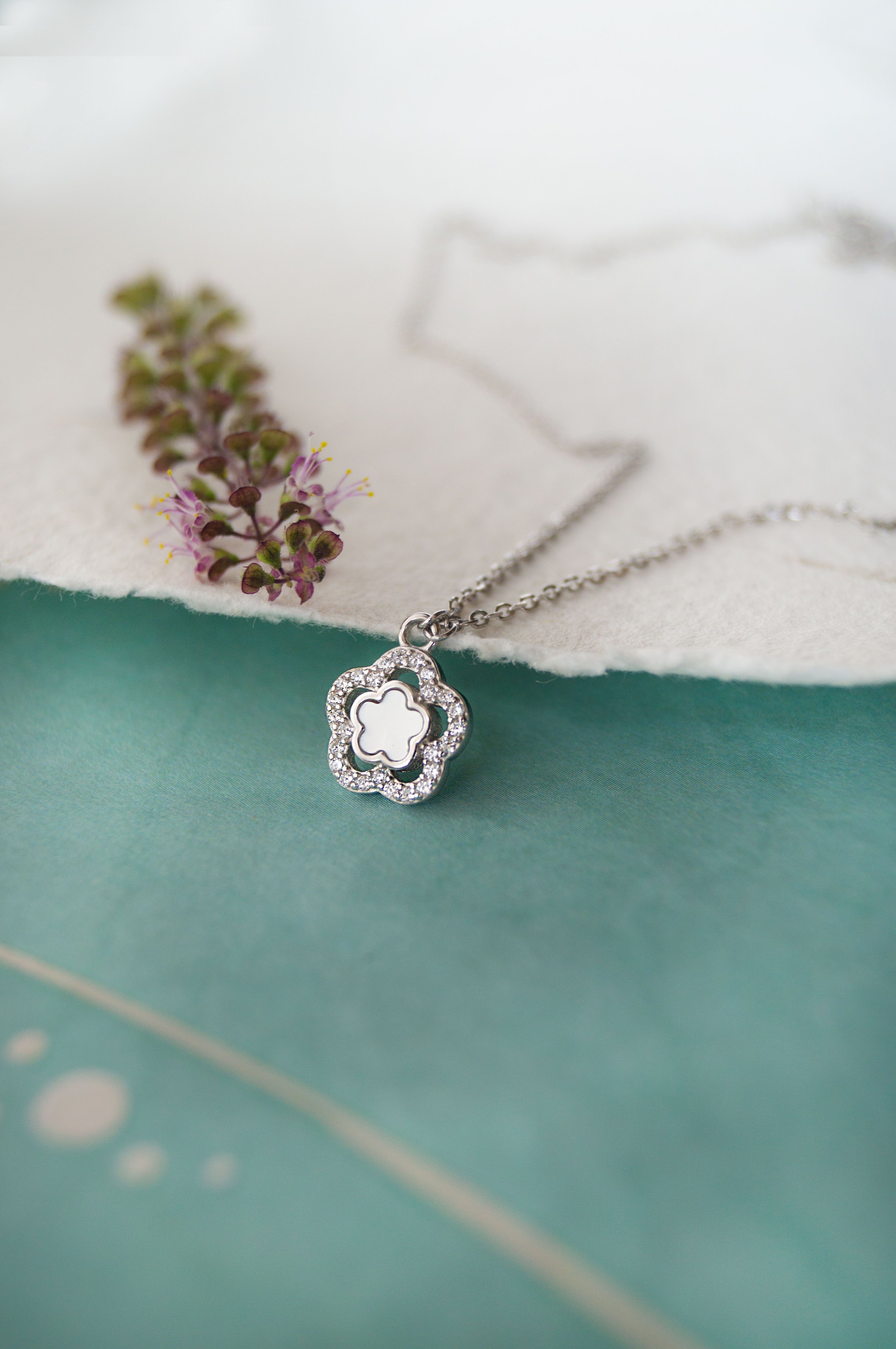 Silver Mother Of Pearl Flower Rose Gold Plated Sterling Silver Pendant Chain Necklace