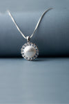 Royal Pearl Baguette Pendant - Mannash
